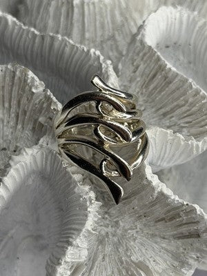 Unique Design 925 Sterling Silver Ring Size 7