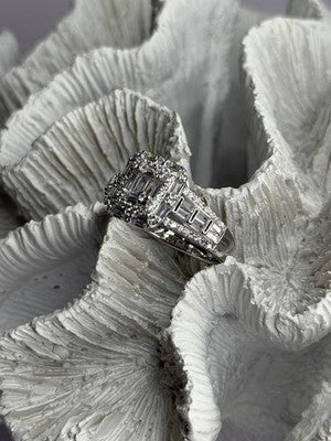 Beautiful Shiny 925 Sterling Silver Cz Ring Size 10