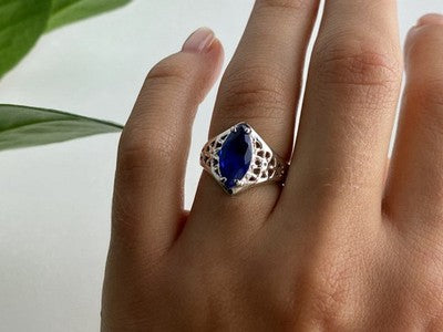 925 Sterling Silver Blue Tourmaline Ring Size 6.5