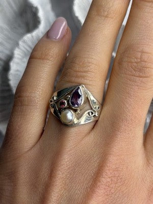 Vintage 925 Sterling Silver Pearl & Amethyst & Garnet Ring Size 7
