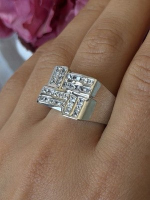 Elegant Design 925 Sterling Silver Beryl Ring Size 10