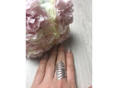 925 Sterling Silver Ring Size 7.5 (Adjustable)