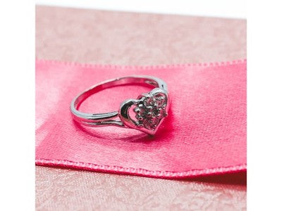 900 Platinum Sapphires "Heart" Ring Size 7