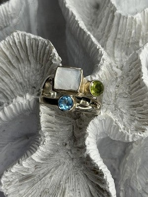 925 Sterling Silver Abalone &Peridot & Topaz Ring Size 8