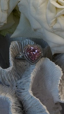 Romantic 925 Sterling Silver Pink Heart Topaz Ring Size 9