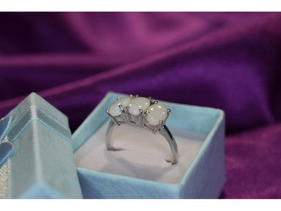 925 Sterling Silver Opal Ring Size 9