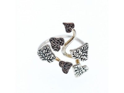 925 Sterling Silver "Leaf" Ring Size 8 (Adjustable)