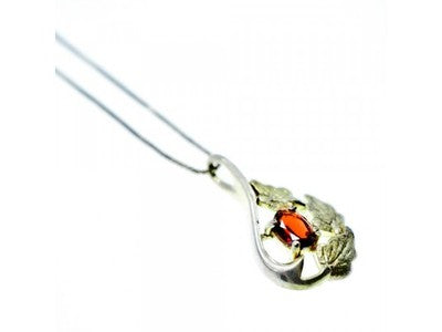 925 Sterling Silver Garnet Chain With Pendant Italy