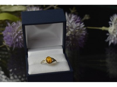 925 Sterling Silver Amber Ring Size 6.5