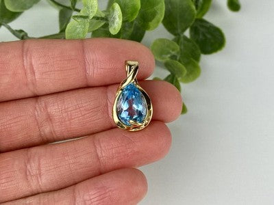 925 Sterling Silver Gold Plated Blue Spinel Pendant