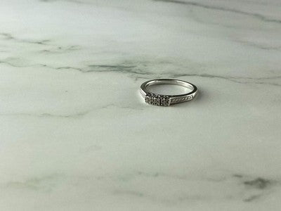 925 Sterling Silver White Topaz Ring Size 6.5