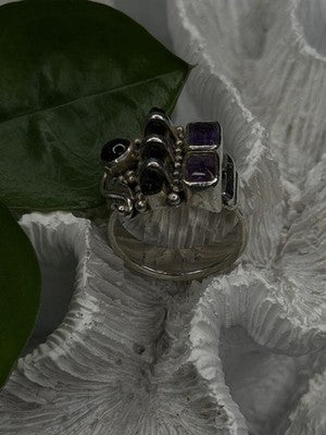Unique Design Vintage 925 Sterling Silver Amethyst & Onyx & Peridot Ring Size 7
