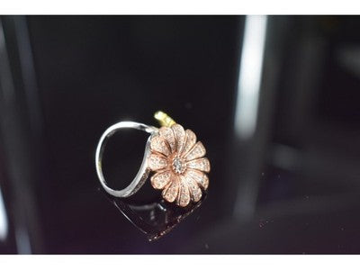 925 Sterling Silver CZ "Flowers" Ring Size 7.5