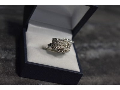925 Sterling Silver Marcasites Ring Size 5.5