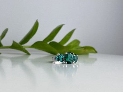 925 Sterling Silver Green CZ Ring Size 8