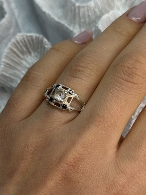 925 Sterling Silver White & Blue Sapphire Ring Size 7
