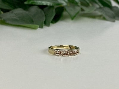 10K Yellow Gold White Sapphire & Diamonds Ring Size 8
