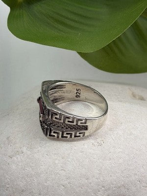 Men's  925 Sterling Silver Garnet & Marcasite Ring Size 10