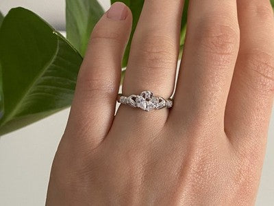 925 Sterling Silver CZ "Love" Ring Size 6.5
