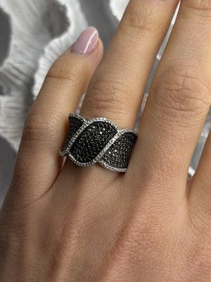 JWBR 925 Sterling Silver Black & White Diamonds Ring Size 7