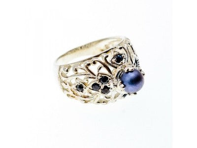 925 Sterling Silver Pearl & Sapphires Ring Size 6.75