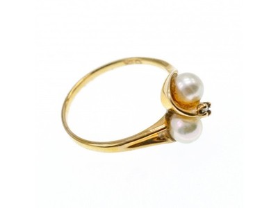 10K Yellow Gold Pearls & Diamond Ring Size 6.75