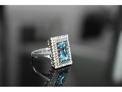 925 Sterling Silver Blue Alpanite & CZ Ring Size 8.5
