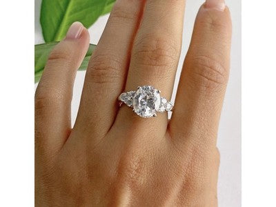 925 Sterling Silver CZ Ring Size 9