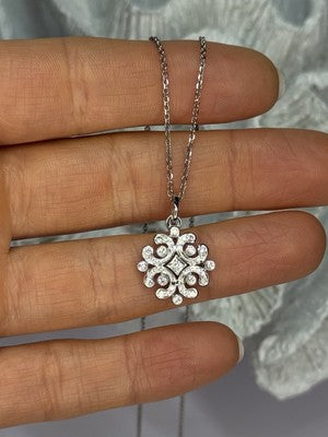 14K WHITE GOLD DIAMONDS NECKLACE LENGTH 17 INCH