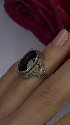 Vintage 925 Sterling Silver Purple Amethyst Ring Size 4.5