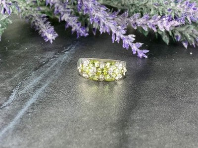 925 Sterling Silver Chrysolite Ring Size 9.5