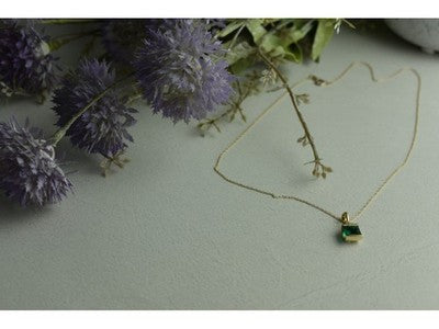 10K Yellow Gold Emerald & Diamonds Chain With Pendant