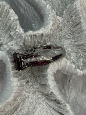 10K White Gold Spinel & Diamond Ring Size 6.5