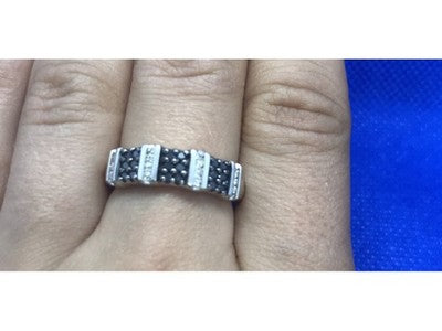 925 Sterling Silver Black Spinel Ring Size 8