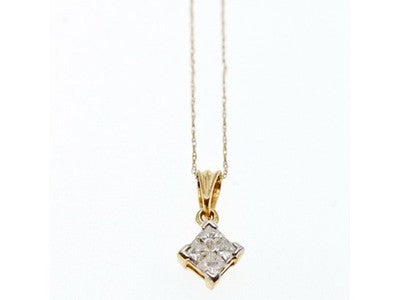 10/14 Yellow Gold White Sapphire Chain With Pendant