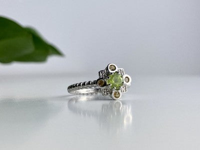 925 Sterling Silver Peridot, Citrine & White Sapphire Ring Size 7