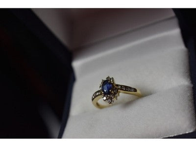 10K Yellow Gold Blue Sapphire & Diamonds Ring Size 5