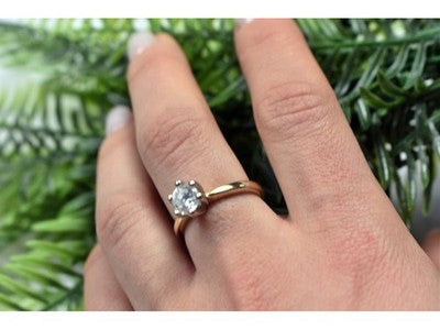 Gold Plated (18K) Ring With CZ Size 8