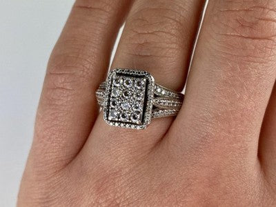 925 Sterling Silver CZ Ring Size 7