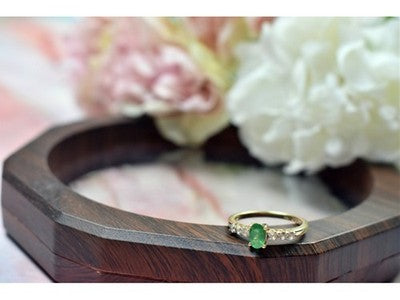 10K Yellow Gold Emerald & Colorless Spinel Ring Size 6.25