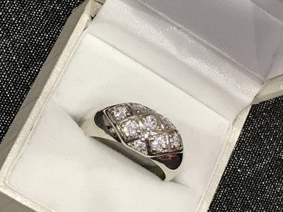 925 Sterling Silver CZ Ring Size 9
