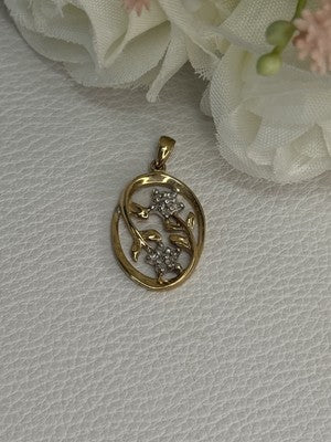 10K Yellow Gold Diamonds Flowers Pendant Length 0.95 Inch