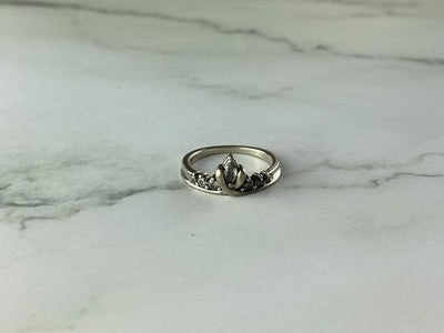 925 Sterling Silver White CZ Ring Size 5.5