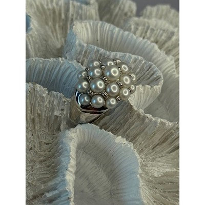 Elegant 925 Sterling Silver Pearl Ring Size 7
