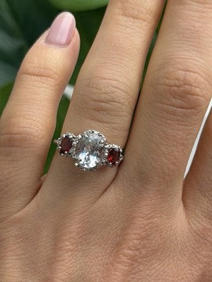 925 Sterling Silver Beryl & Garnet Ring Size 6.5