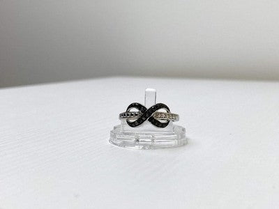 925 White & Blackened Sterling Silver Ring Size 7