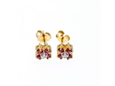 14k Yellow Gold Ruby & Diamonds Earrings