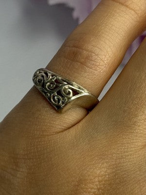 Vintage 925 Sterling Silver Ring Size 5