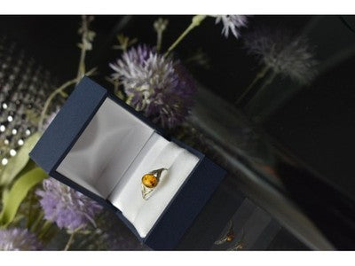 925 Sterling Silver Amber Ring Size 6.5