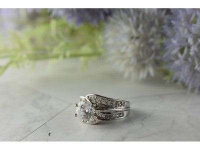 925 Sterling Silver CZ Ring Size 7